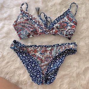 Lucky Brand Paisley strappy bikini set reversible